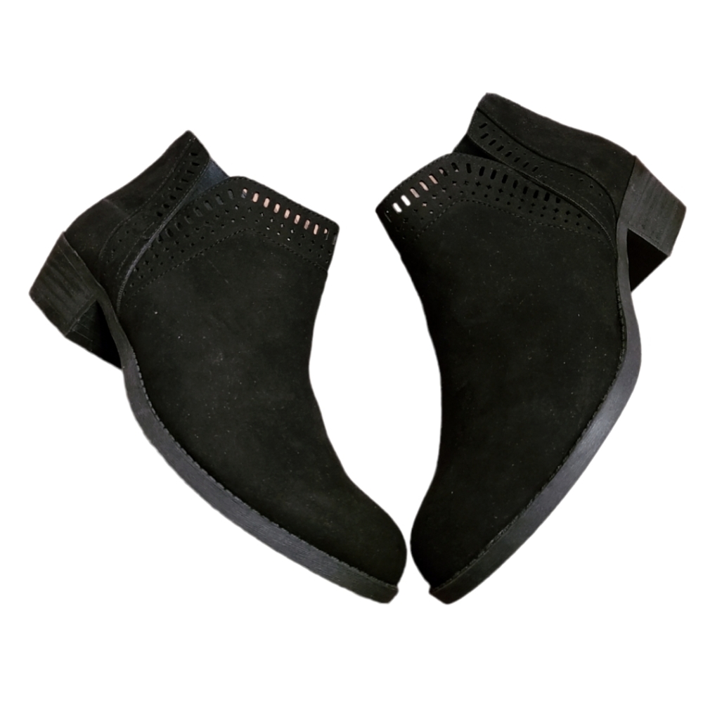 Carlos Santana Black booties